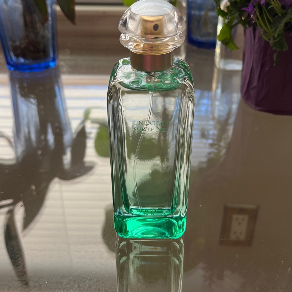 Un Jardin Sur Le Nil by Hermes 3.3 oz Eau de Toilette Spray - Picture 6 of 6